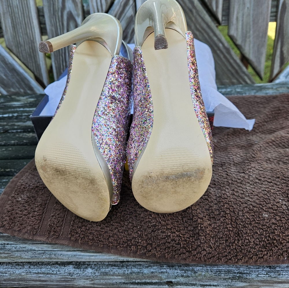 Carlos Santana sparkly heels. - Picture 2 of 2